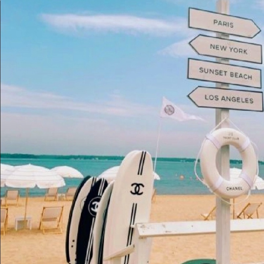 Meet your Posher, Ava